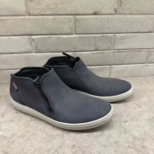 Women’s Gray Leather Casual Shoes
